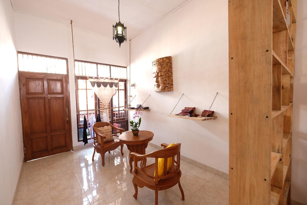Wood Stone Yogyakarta Exterior foto